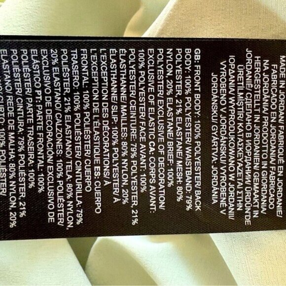 THE NORTHFACE Summer LT 2.5” Shorts Astro Lime Size XXL NEW - Picture 10 of 12